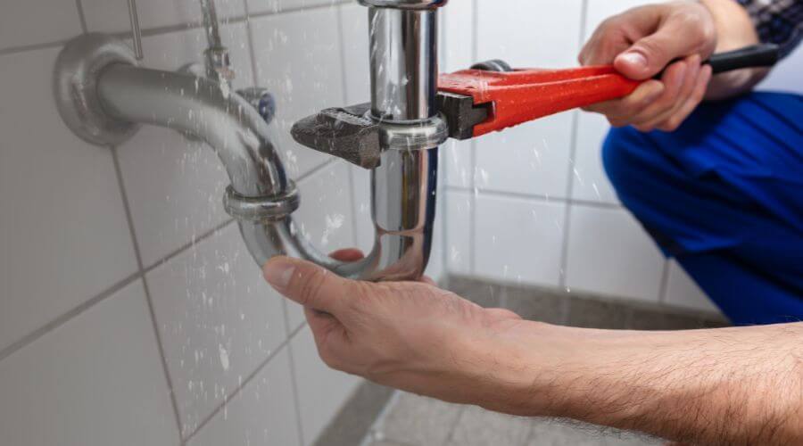 Local annual plumbing maintenance in Arroyo Hondo, NM